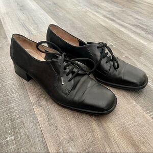 SALVATORE FERRAGAMO black leather oxfords